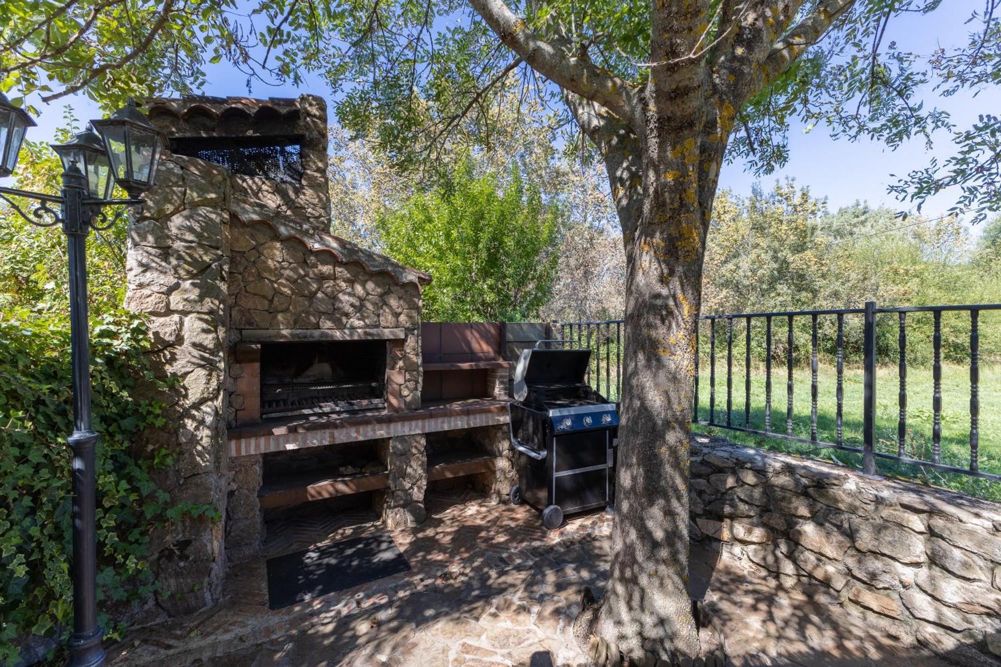 La Carcava Guest House La Serna del Monte Exterior photo