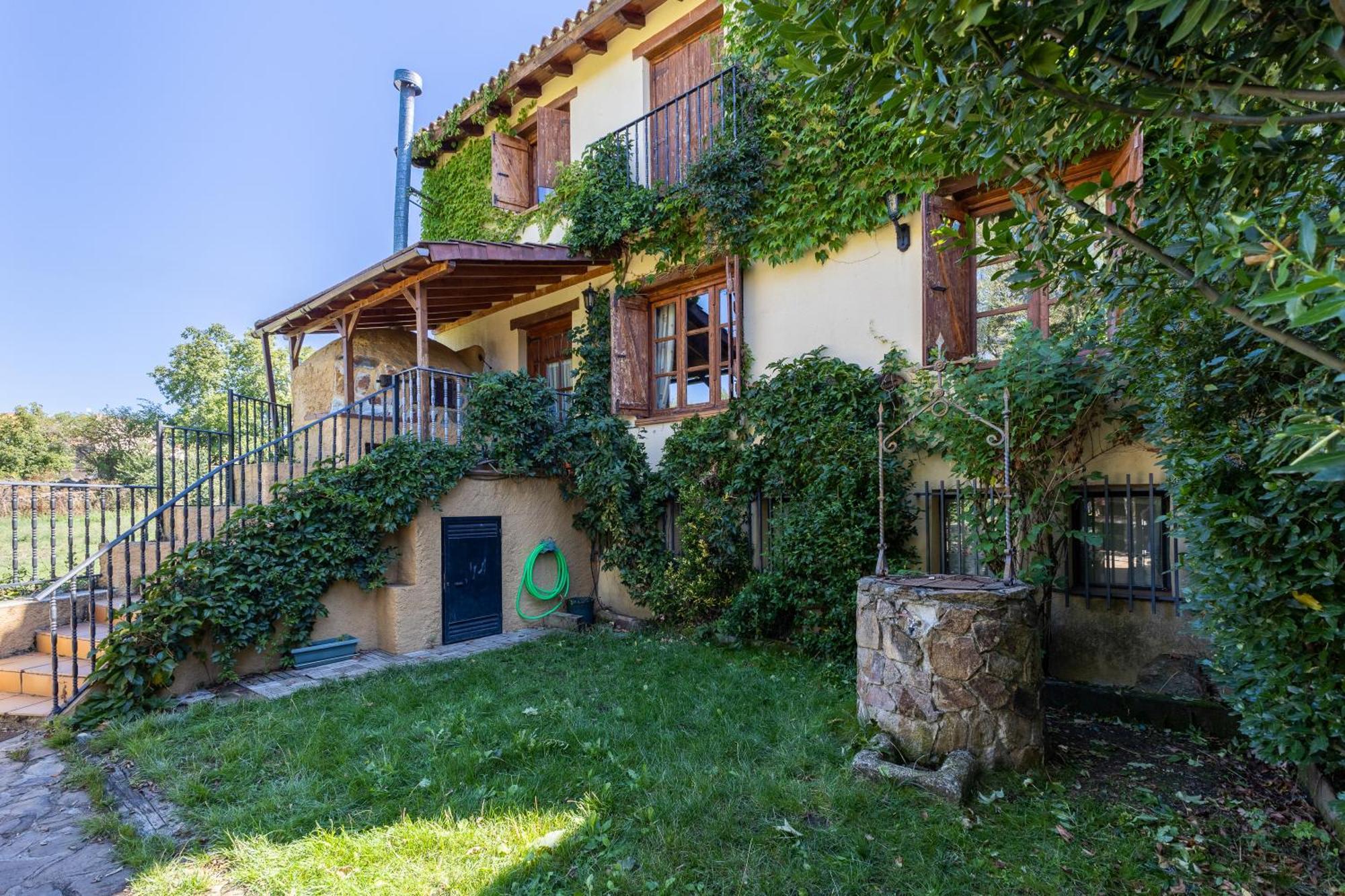 La Carcava Guest House La Serna del Monte Exterior photo